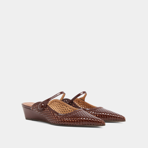 Mules compensées à bouts pointus en cuir brillant marron | DECADE | Jonak