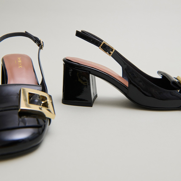 Escarpins slingbacks à détails dorés en vernis noir | DOLMA | Jonak