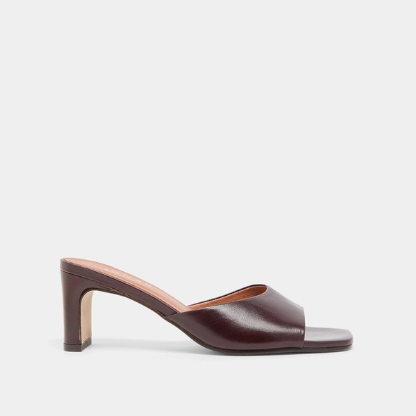 Mules &agrave; talons en cuir marron fonc&eacute; | DERIVE | Jonak