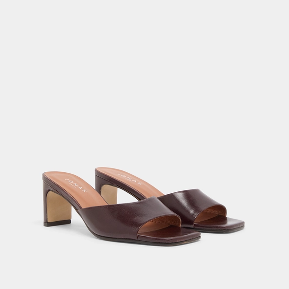 Mules &agrave; talons en cuir marron fonc&eacute; | DERIVE | Jonak
