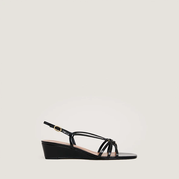 Sandales compensées en cuir brillant noir | DESINVOLTE | Jonak