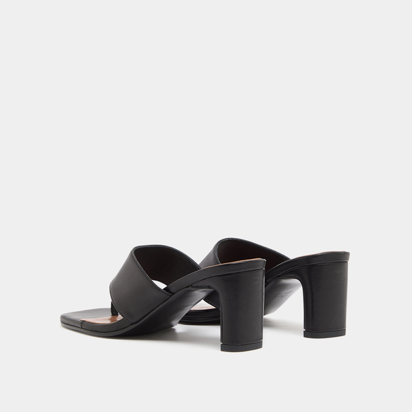 Mules à entre-doigts en cuir noir | DEVIL | Jonak