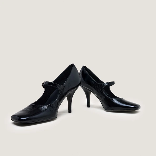 Babies à talons et à brides en cuir brillant noir | BELFORT | Jonak