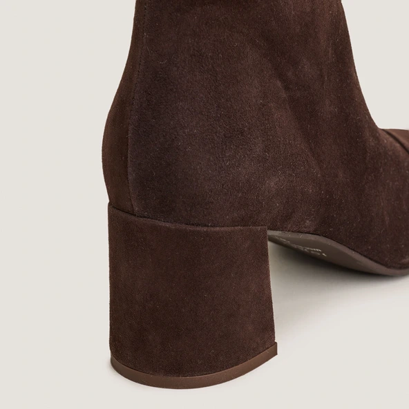 Bottines &agrave; talons en velours marron fonc&eacute; | DONIAMA | Jonak