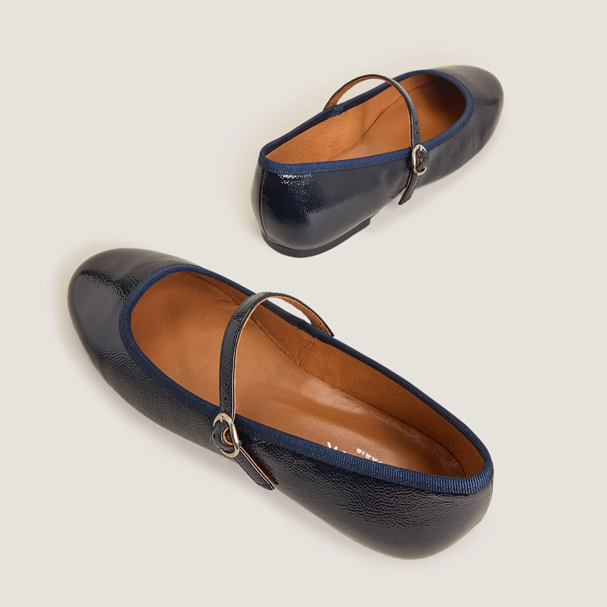 Ballerines à brides en vernis plissé marine | DOUCEUR | Jonak