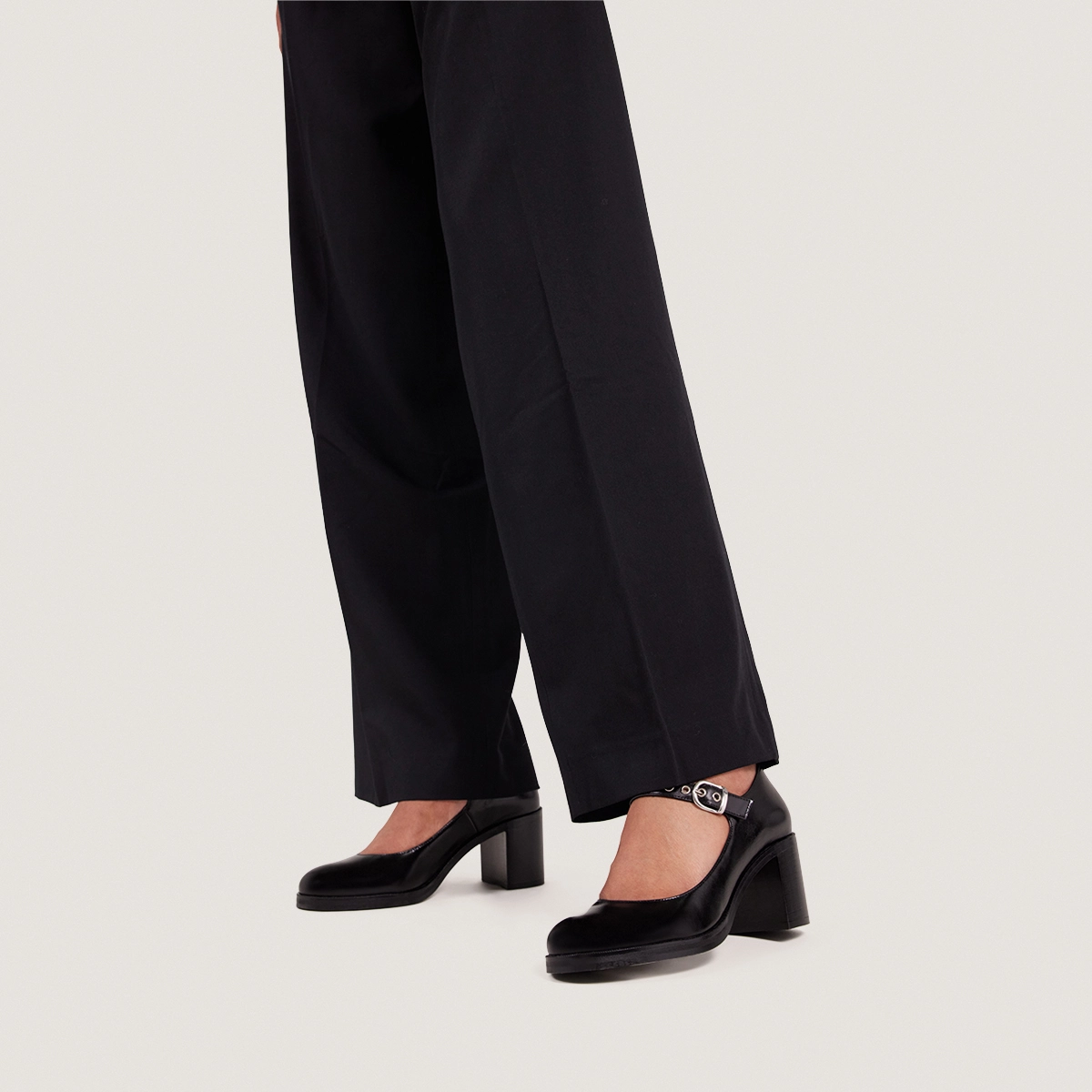 Babies à talons en cuir noir | VRENI | Jonak