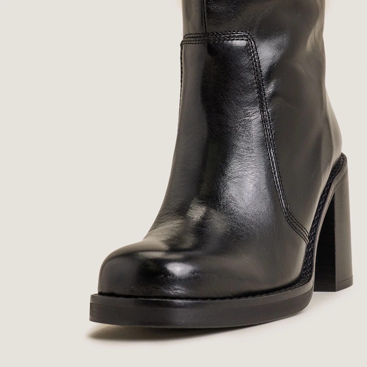 Bottes larges à bouts carrés en cuir noir | BLIM | Jonak