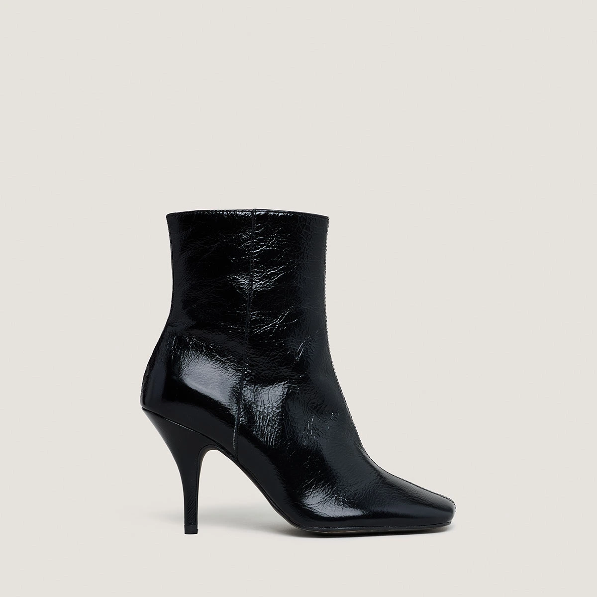 Bottines à bouts carrés et talons fins en cuir brillant noir | BELFAST | Jonak