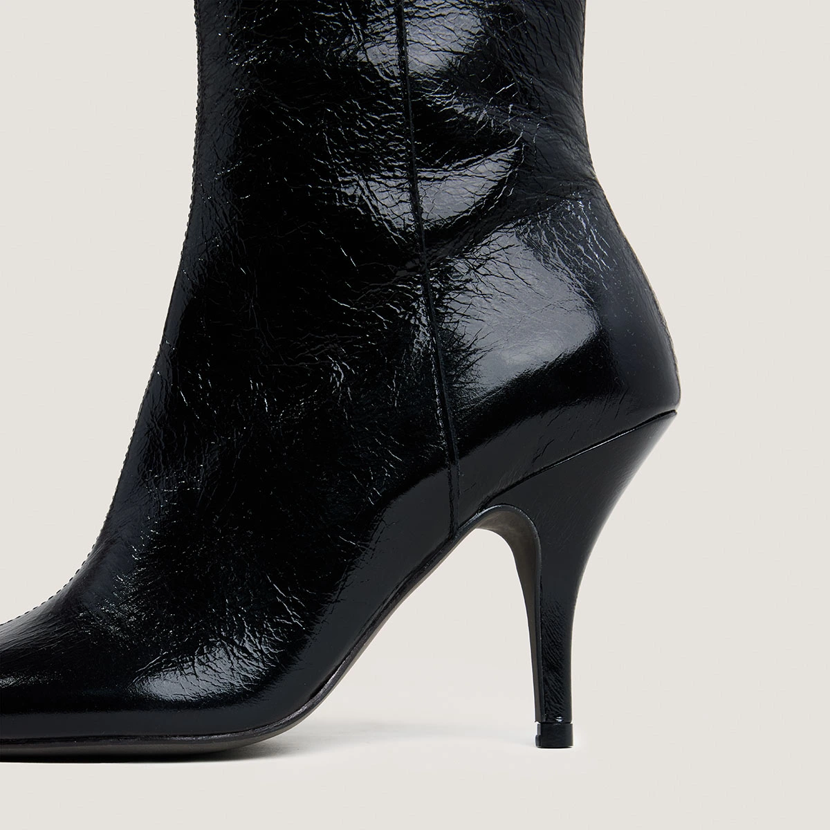 Bottines à bouts carrés et talons fins en cuir brillant noir | BELFAST | Jonak