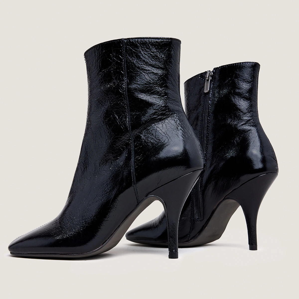 Bottines à bouts carrés et talons fins en cuir brillant noir | BELFAST | Jonak