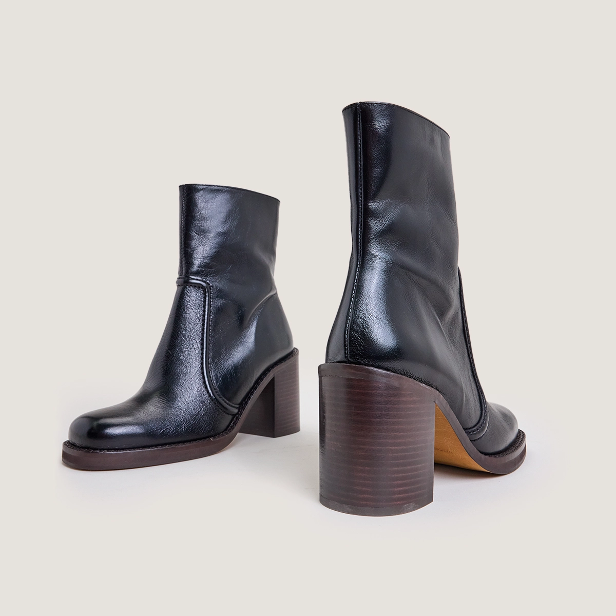 Bottines &agrave; talons hauts et plateformes en cuir vieilli noir | BENICIO | Jonak