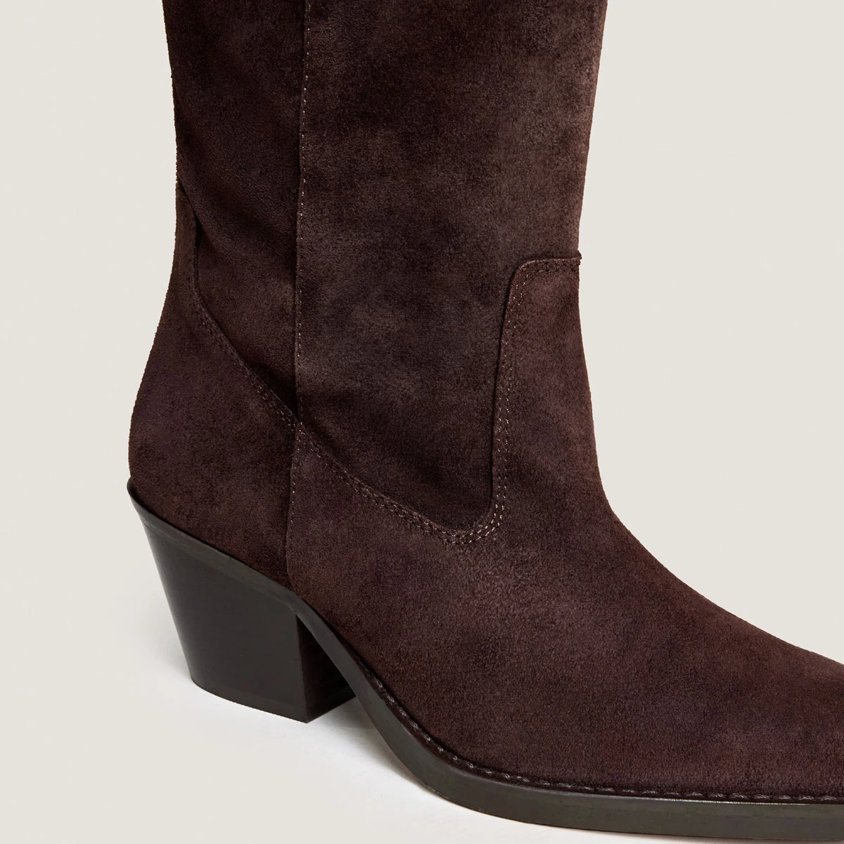 Bottes à bouts pointus en croute marron foncé | BRESIL | Jonak