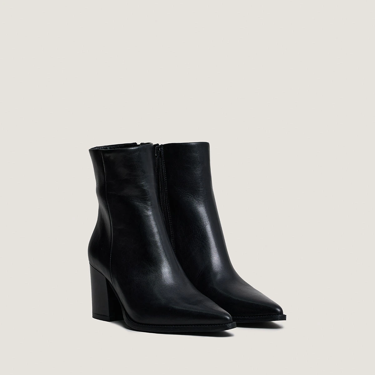 Bottines à talons en cuir noir | PRIDE | Jonak