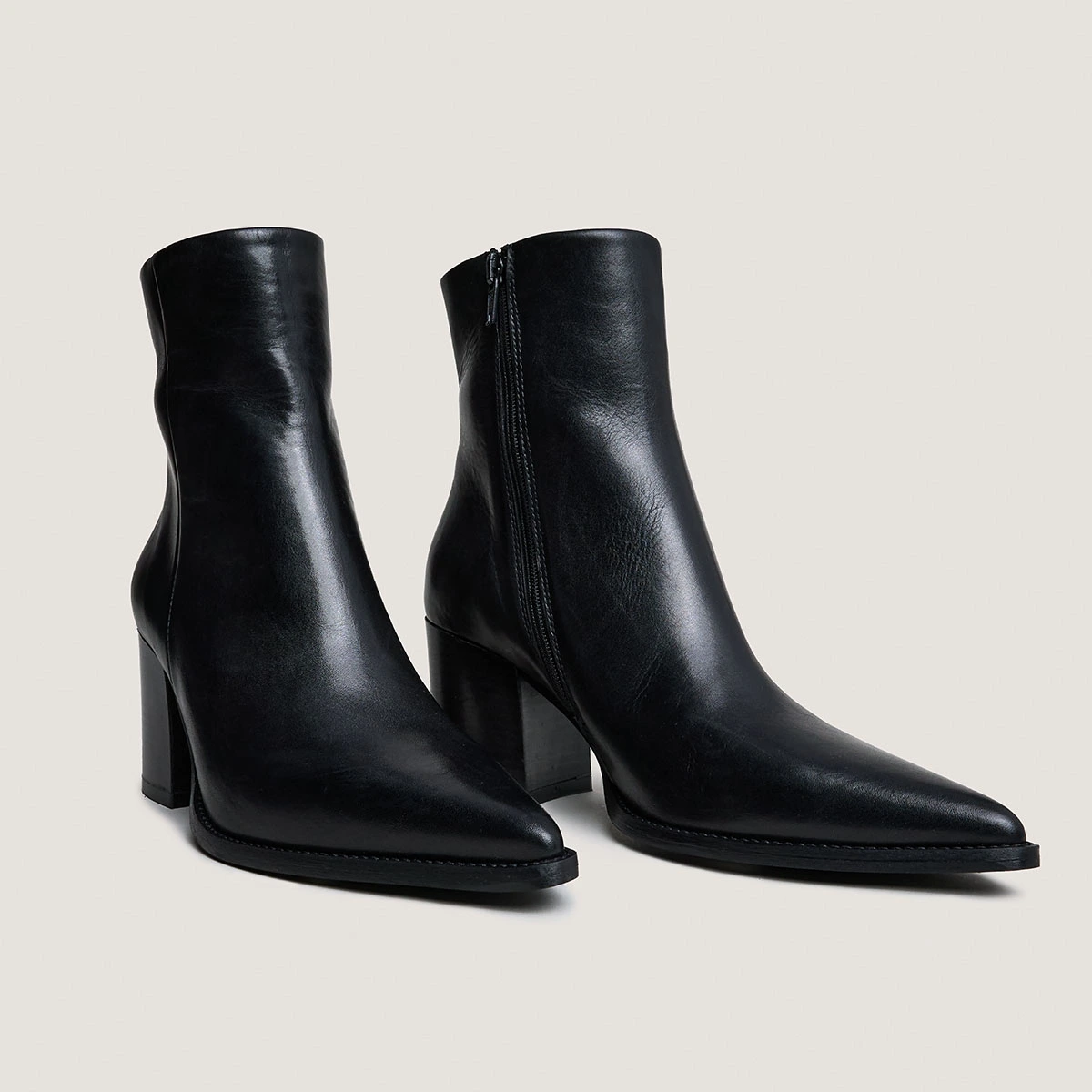 Bottines à talons en cuir noir | PRIDE | Jonak