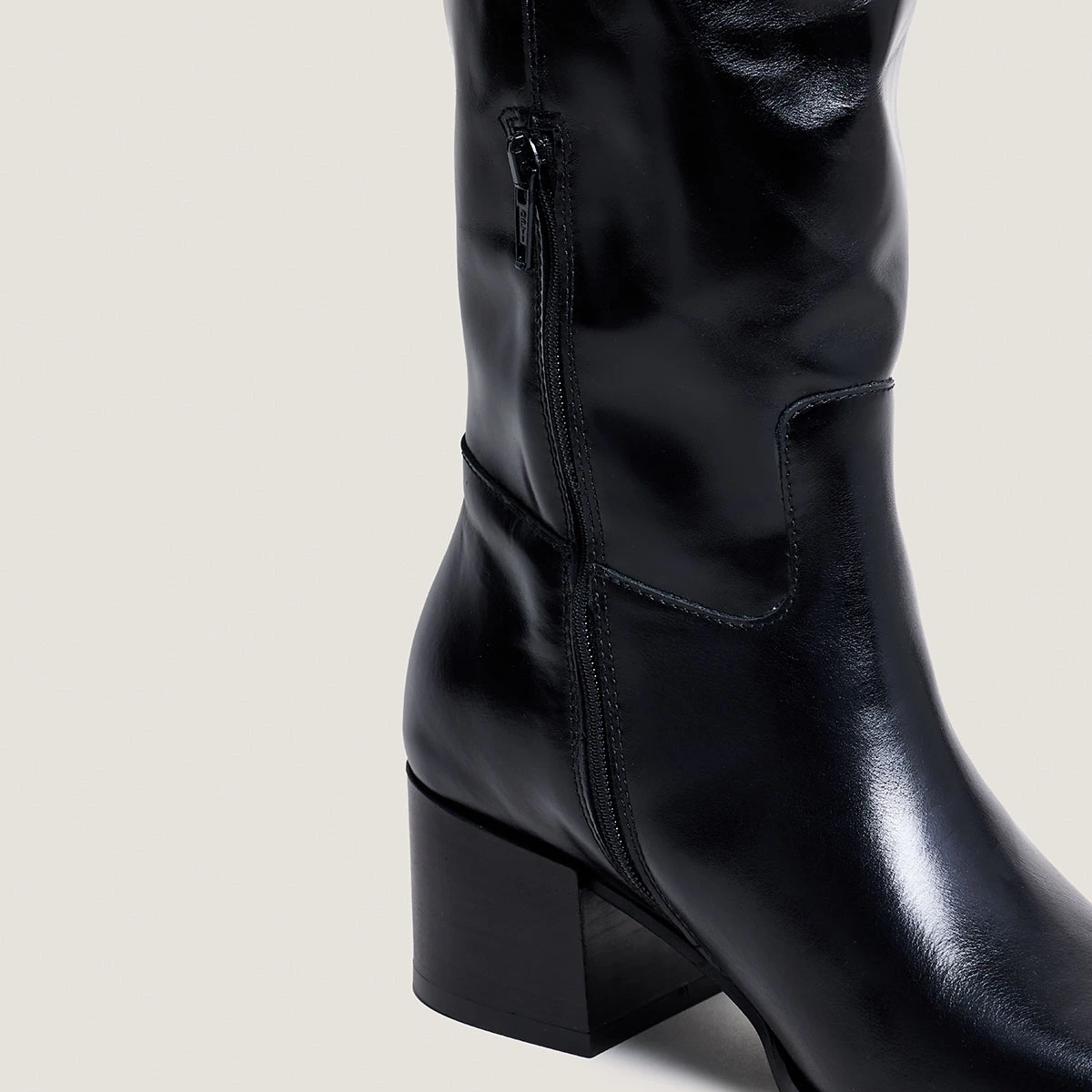 Bottes à bouts pointus en cuir noir | PRIERE | Jonak