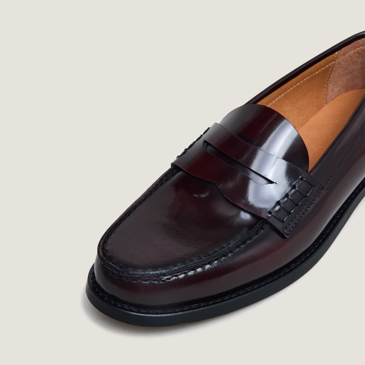 Mocassins à plateau pincé en cuir glacé bordeaux | AUDELYA | Jonak