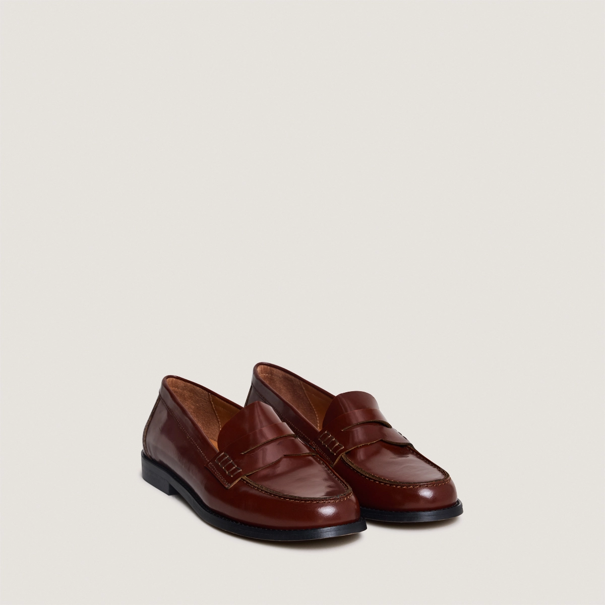 Mocassins à plateau pincé en cuir glacé marron | AUDELYA | Jonak
