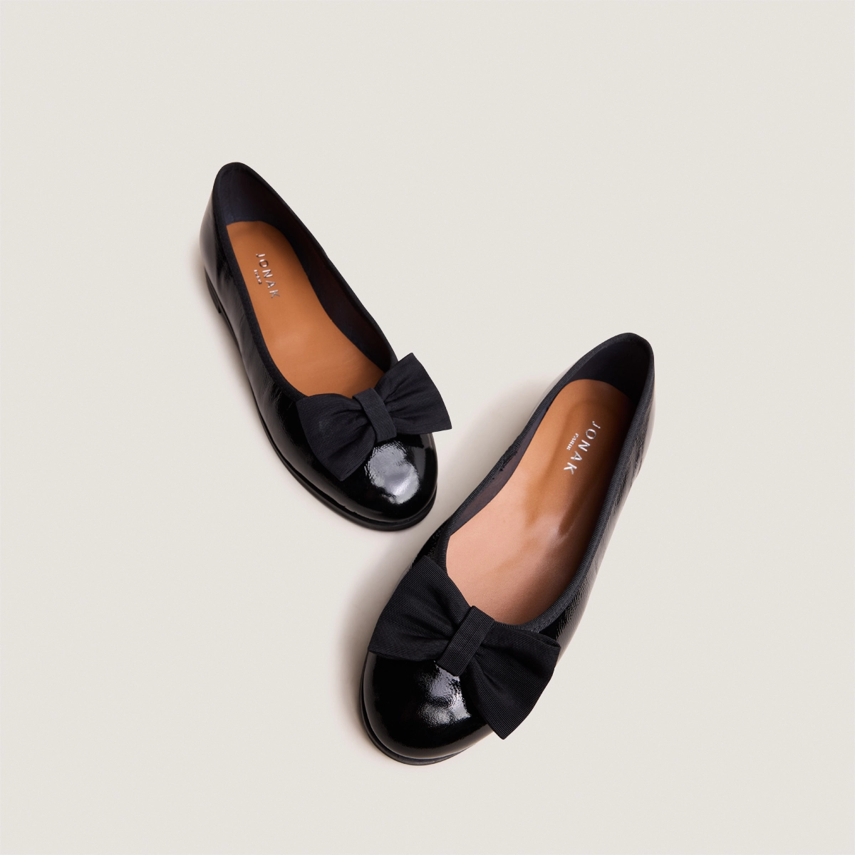 Ballerines à noeuds en vernis plissé noir | DESTHER | Jonak