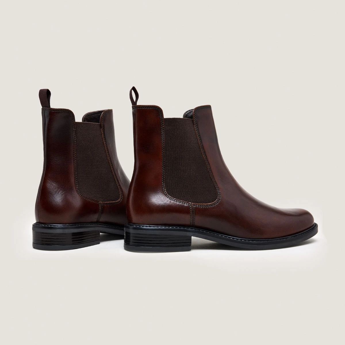 Boots à élastiques et bouts ronds. en cuir patiné cognac | AUDRY | Jonak