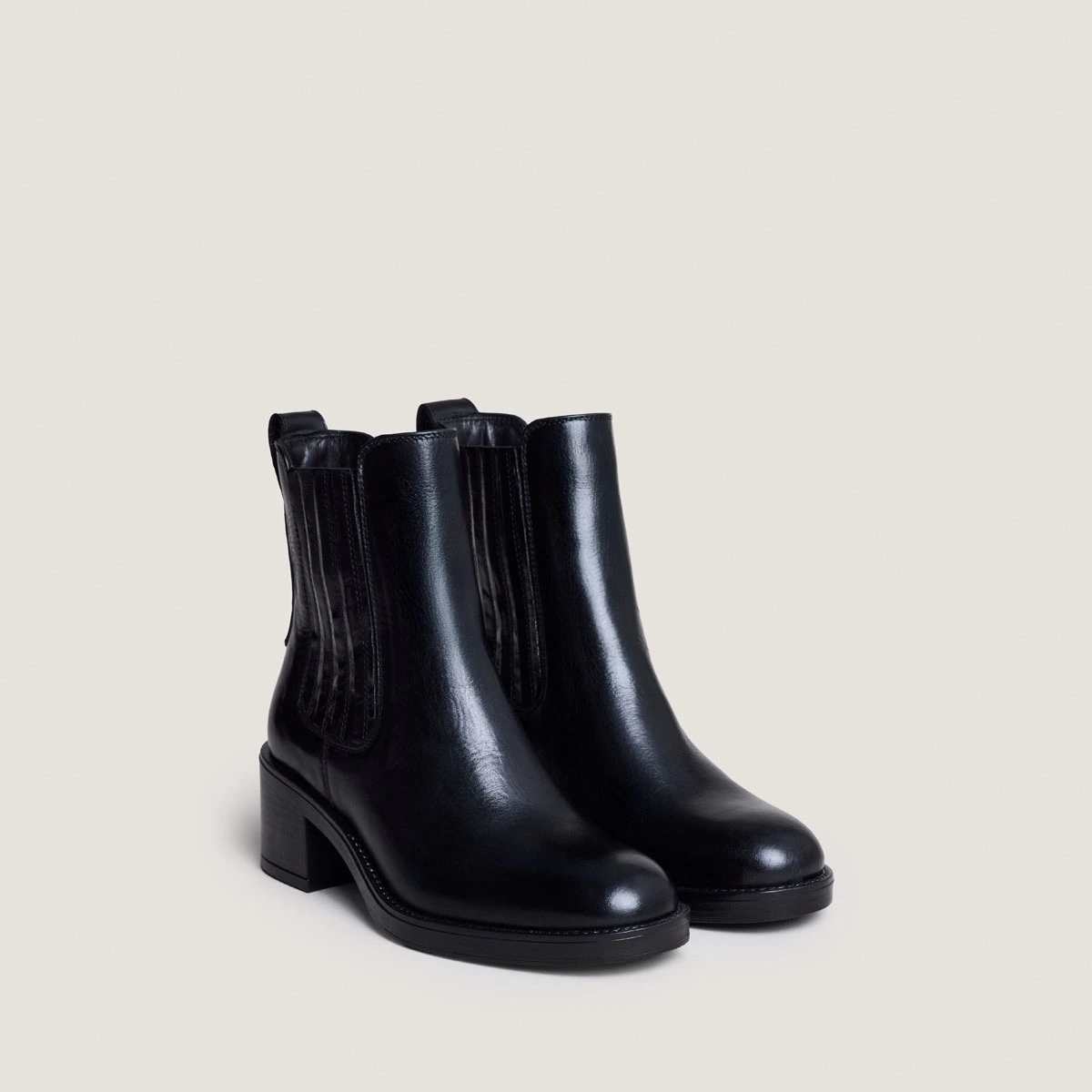 Boots à talons en cuir noir | COLETTE | Jonak