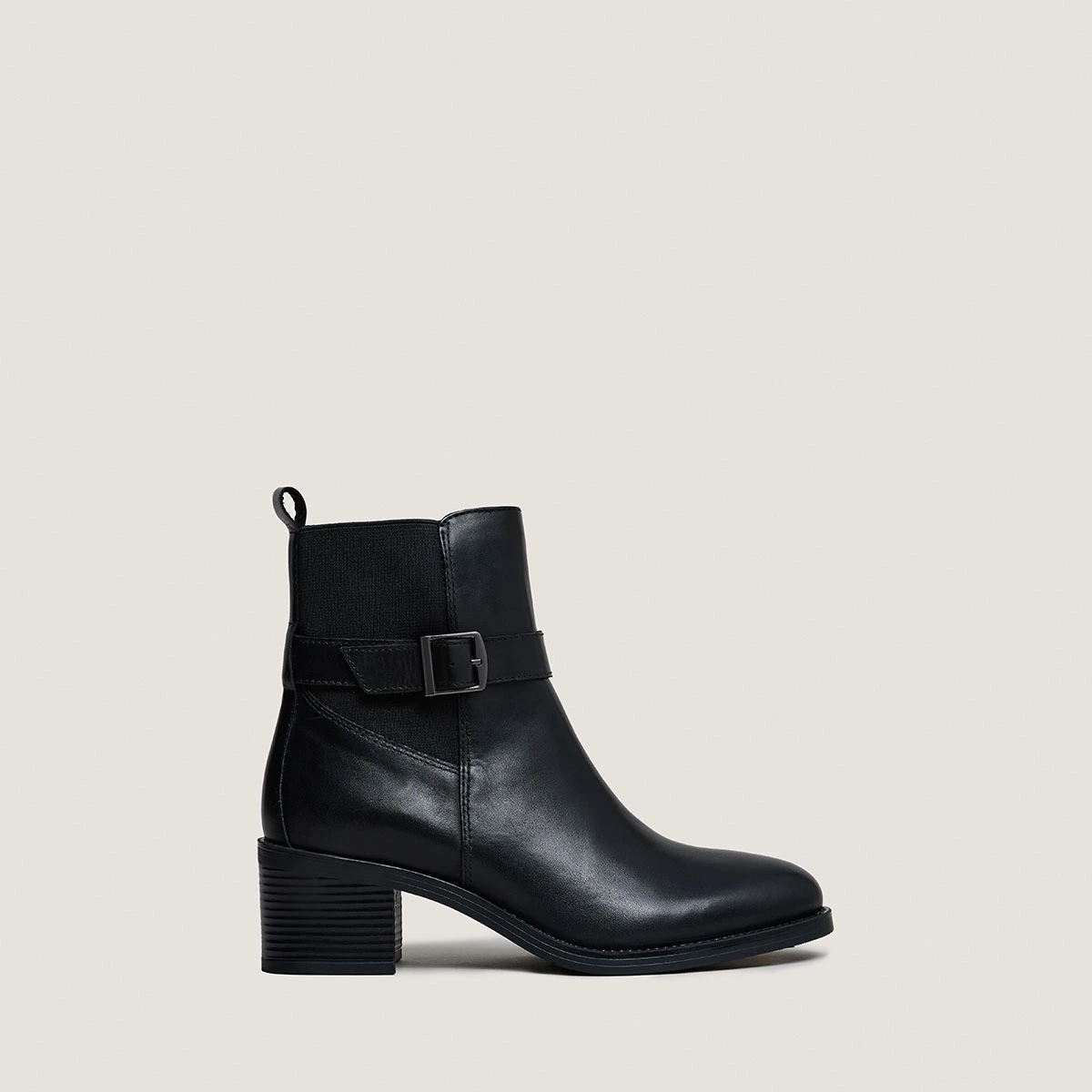 Boots &agrave; talons et boucles en cuir noir | GARANCE | Jonak