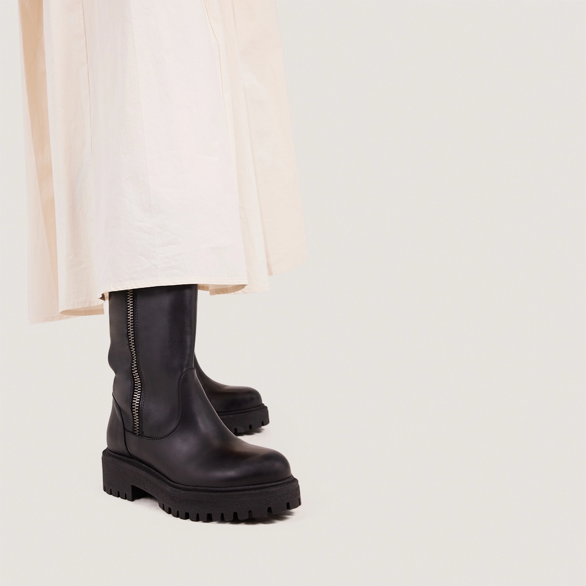 Bottes à fermetures éclairs en cuir noir | ROSANA | Jonak
