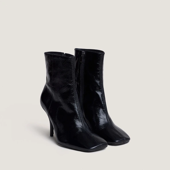 Bottines à bouts carrés et talons fins en cuir brillant noir | BELFAST | Jonak