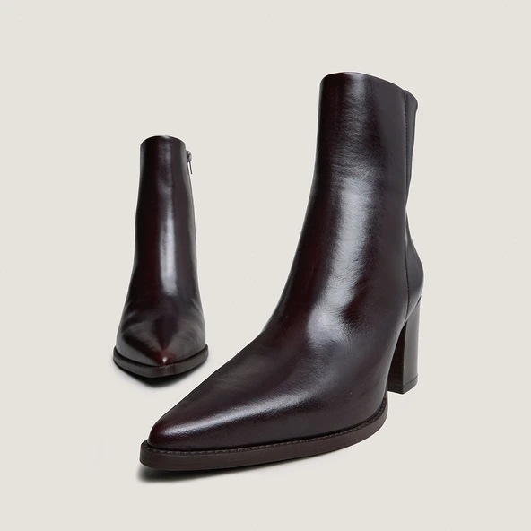 Bottines à talons en cuir patiné marron foncé | PRIDE | Jonak