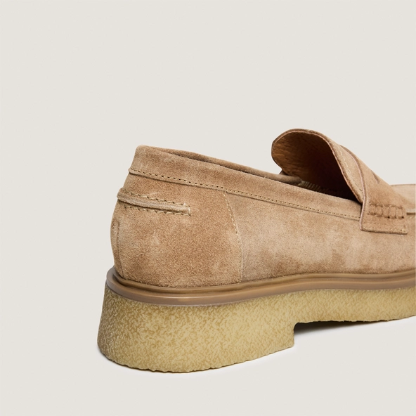 Mocassins &agrave; bouts ronds en croute beige | MARION | Jonak