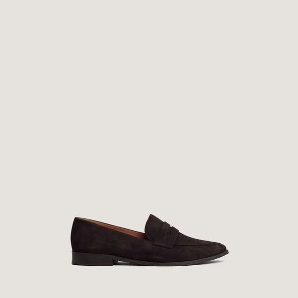 Mocassins &agrave; bouts pointus en velours marron fonc&eacute; | AMIDA | Jonak