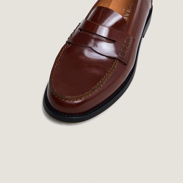 Mocassins à plateau pincé en cuir glacé marron | AUDELYA | Jonak