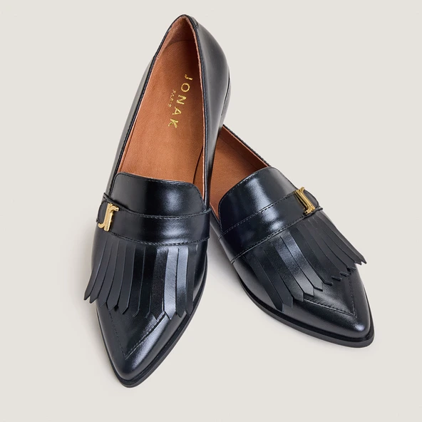 Mocassins à monogrammes et bouts pointus en cuir noir | ANONYME | Jonak