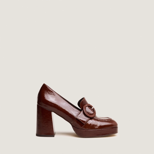 Mocassins &agrave; hauts talons en cuir brillant marron | VAXE | Jonak