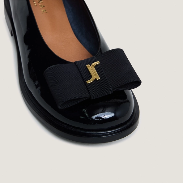 Ballerines à bouts ronds et monogrammes en vernis noir | DELOISE | Jonak