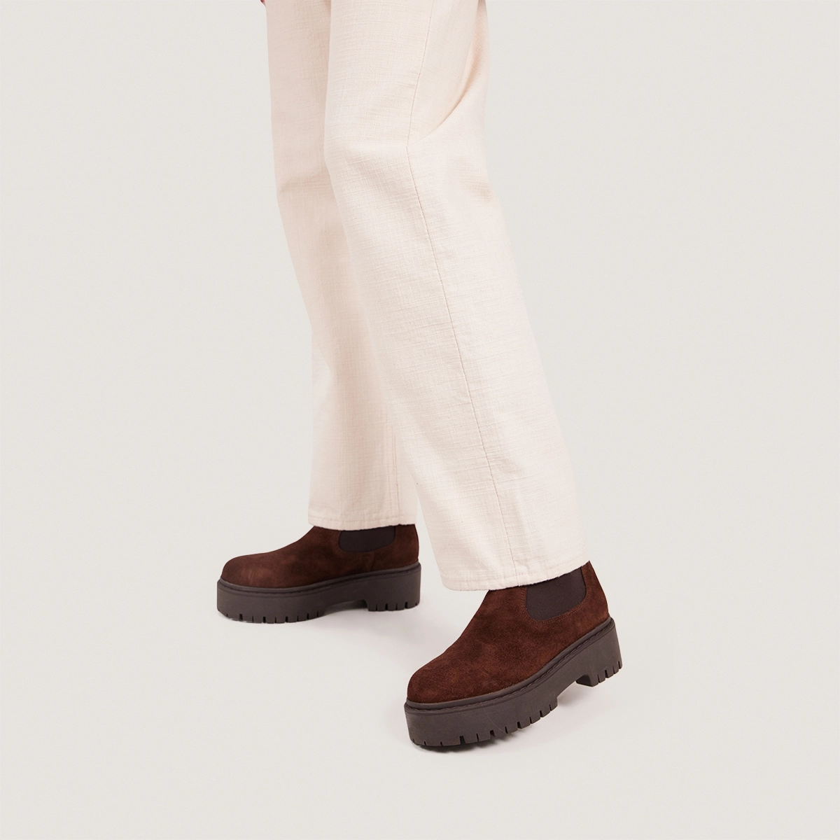 Boots à plateformes et bouts ronds en croûte marron | RAVIE | Jonak