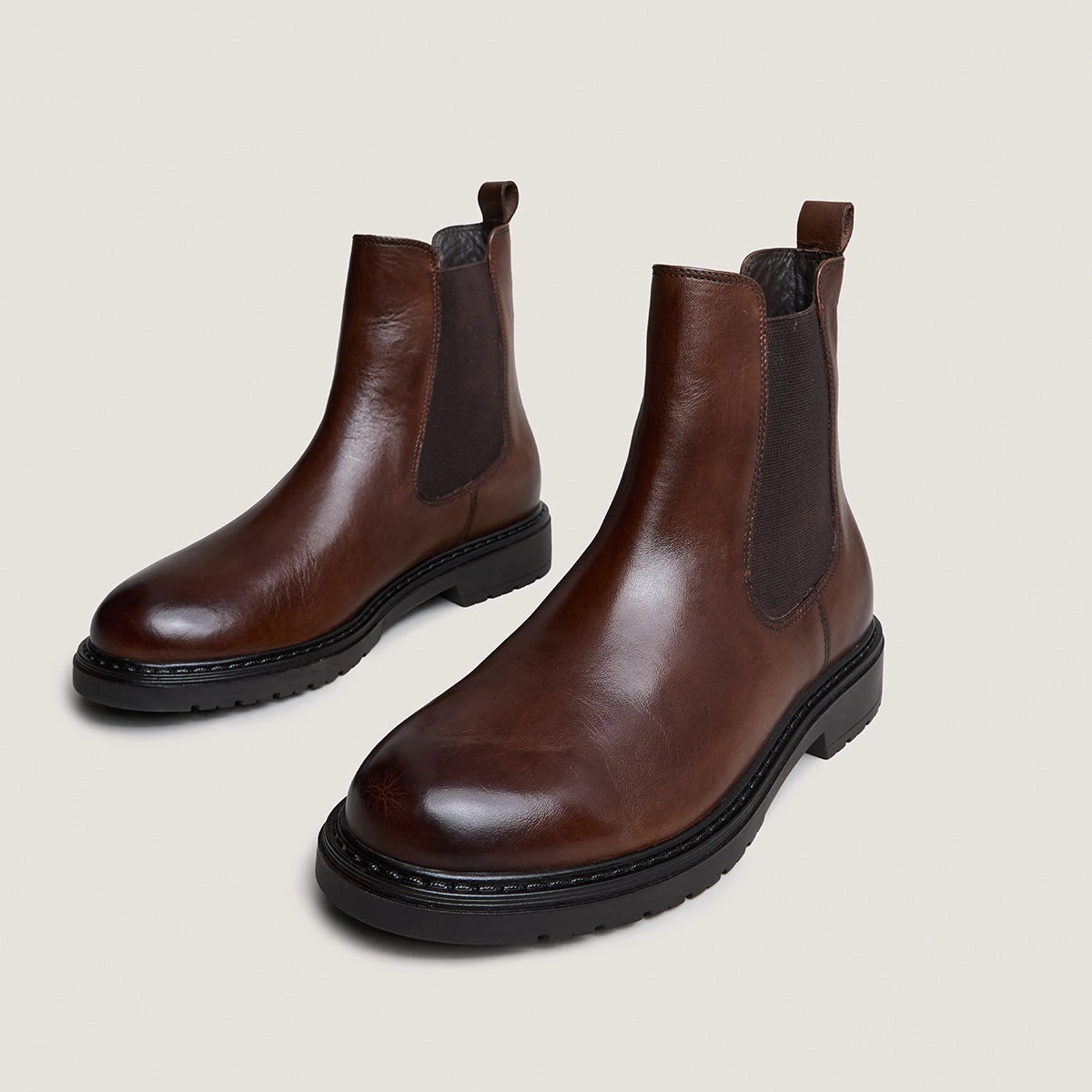 Boots Chelsea en cuir patiné marron|AMICAL | Jonak