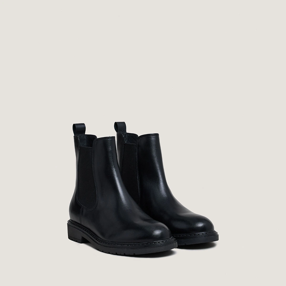 Boots Chelsea en cuir noir | AMICAL | Jonak