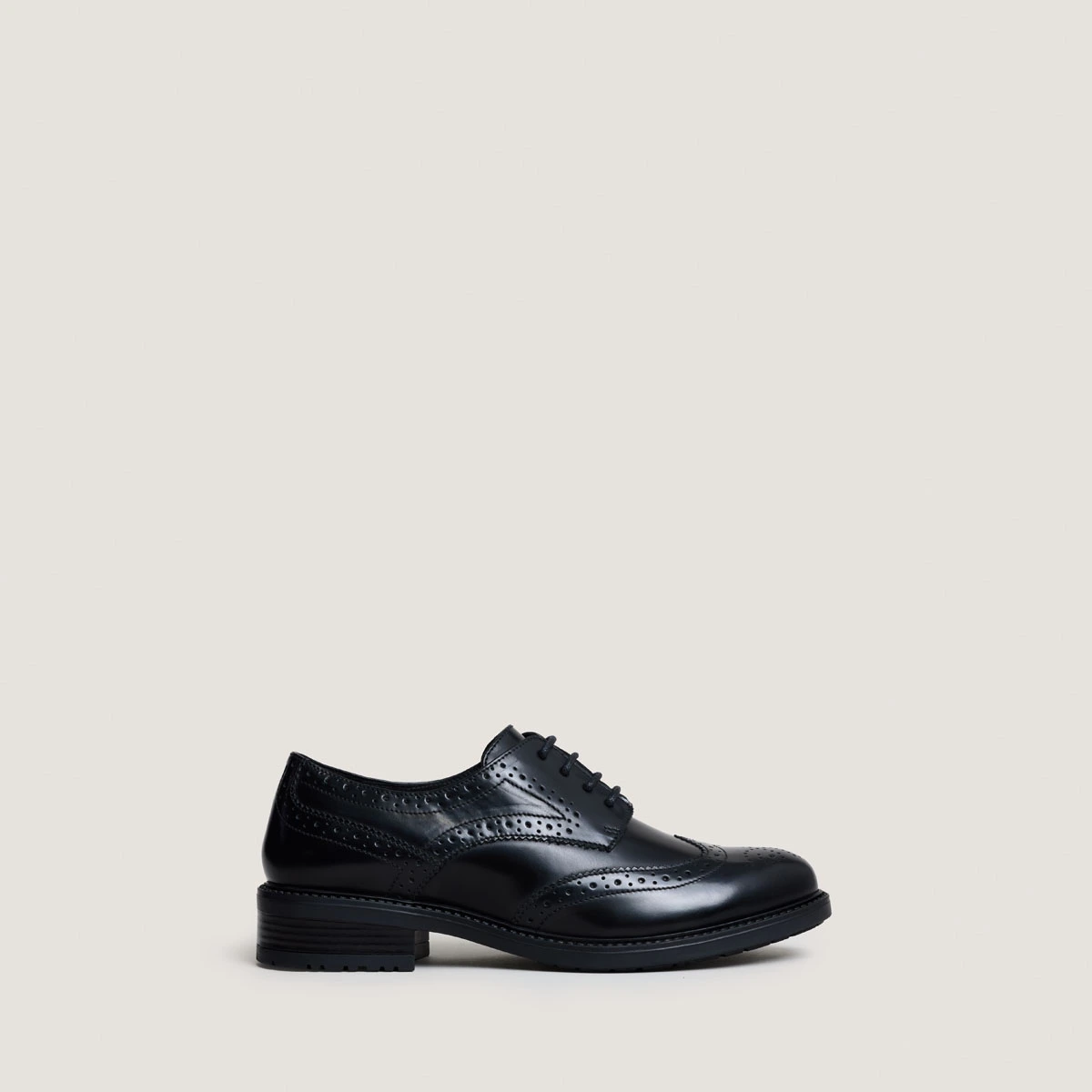 Derbies ajour&eacute;es en cuir glac&eacute; noir | ALTITUDE | Jonak