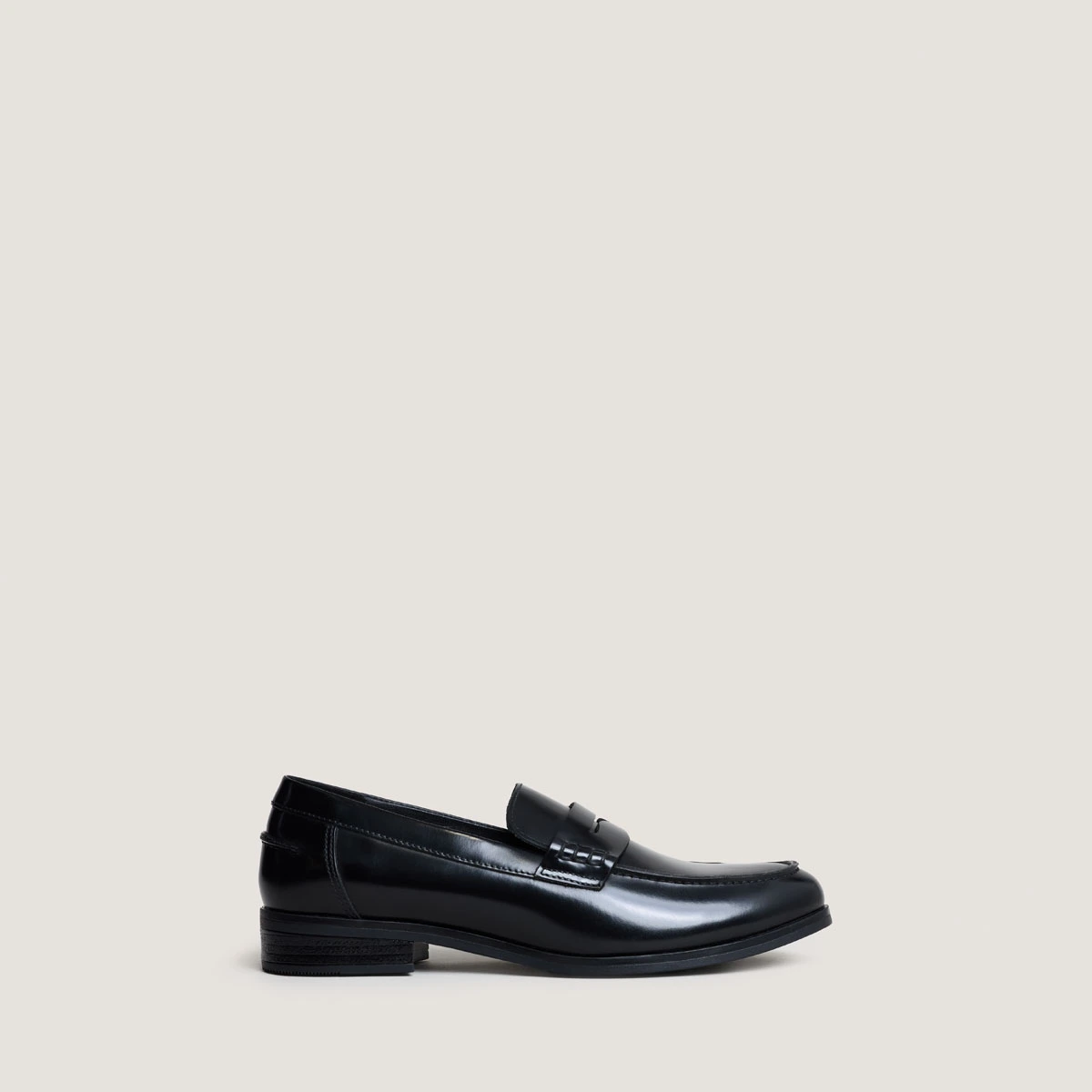 Mocassins à bouts ronds en cuir glacé noir | ALBIN | Jonak