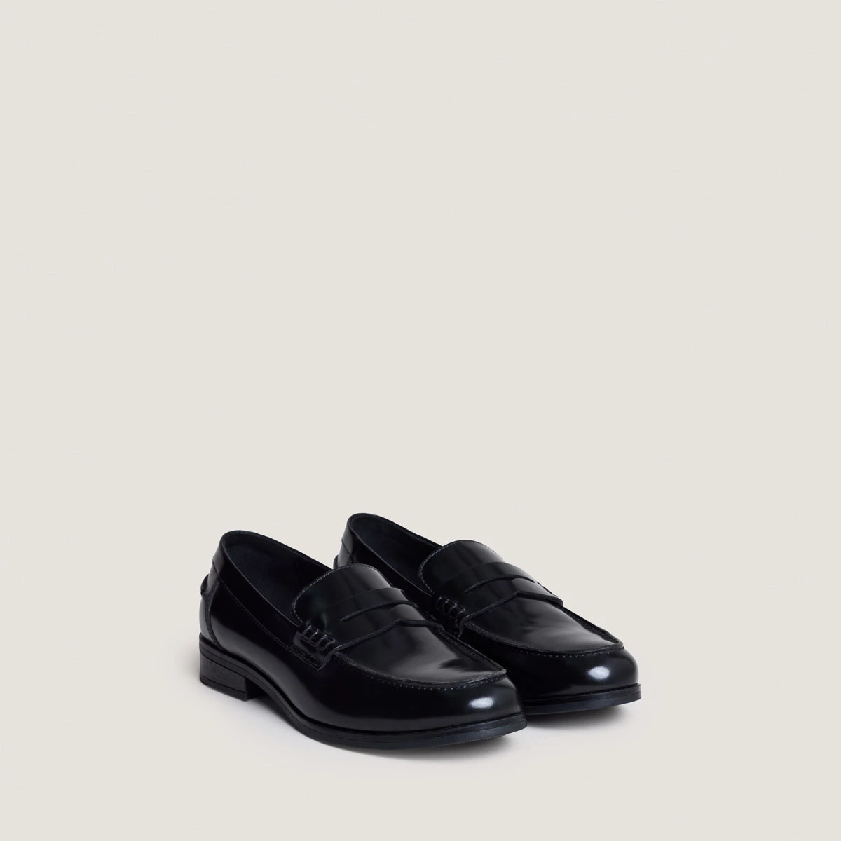 Mocassins à bouts ronds en cuir glacé noir | ALBIN | Jonak
