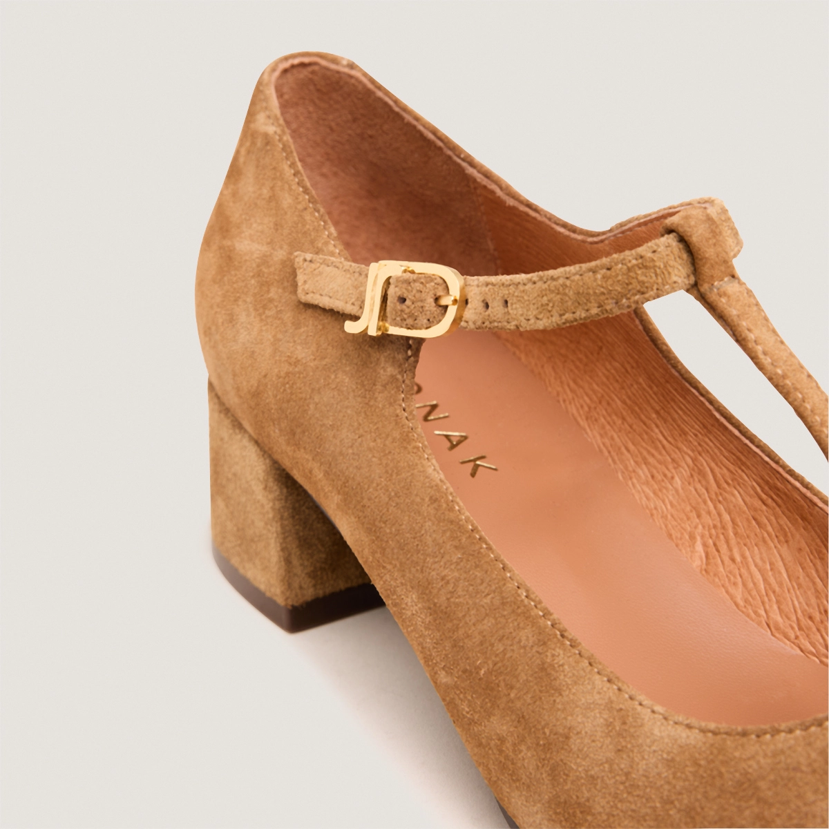 Salomés à petits talons en croute cognac | DALOME | Jonak