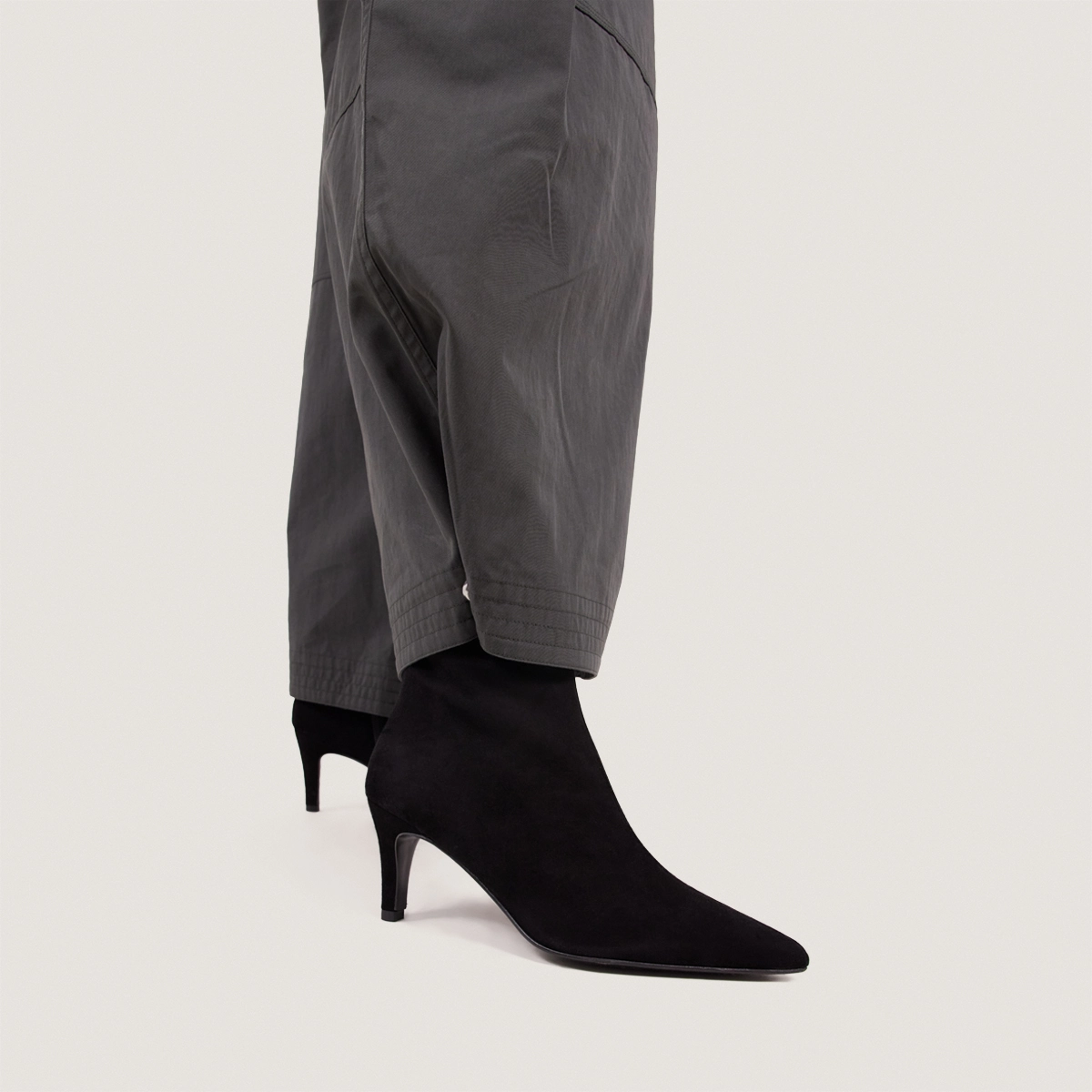 Bottines à talons fins en velours noir | DIEMINA | Jonak