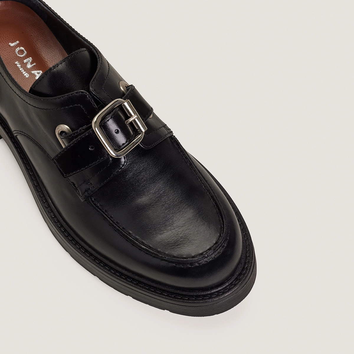 Mocassins à bouts arrondis en cuir noir | DAVRIL | Jonak
