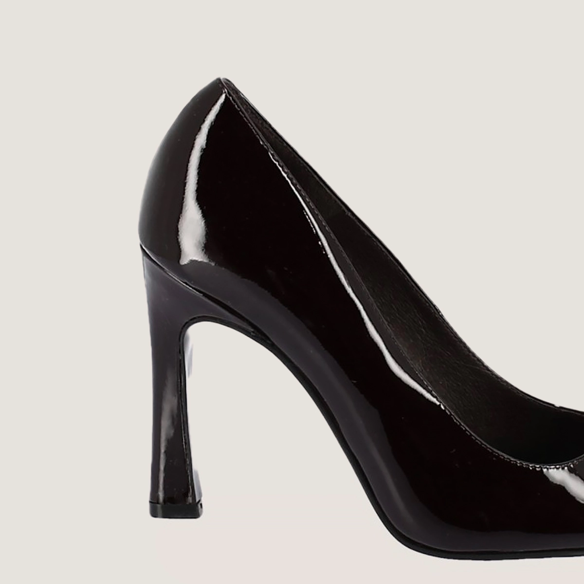 Escarpins hauts à bouts pointus en cuir noir | DEDDY | Jonak