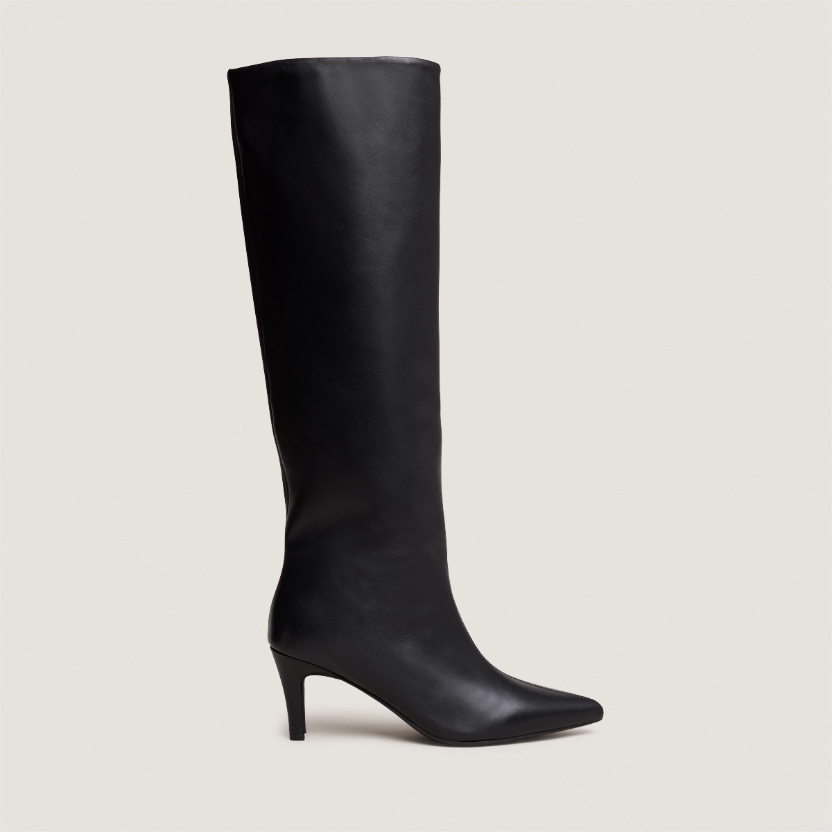 Bottes à talons et bouts pointus en cuir souple noir | DELAINE | Jonak