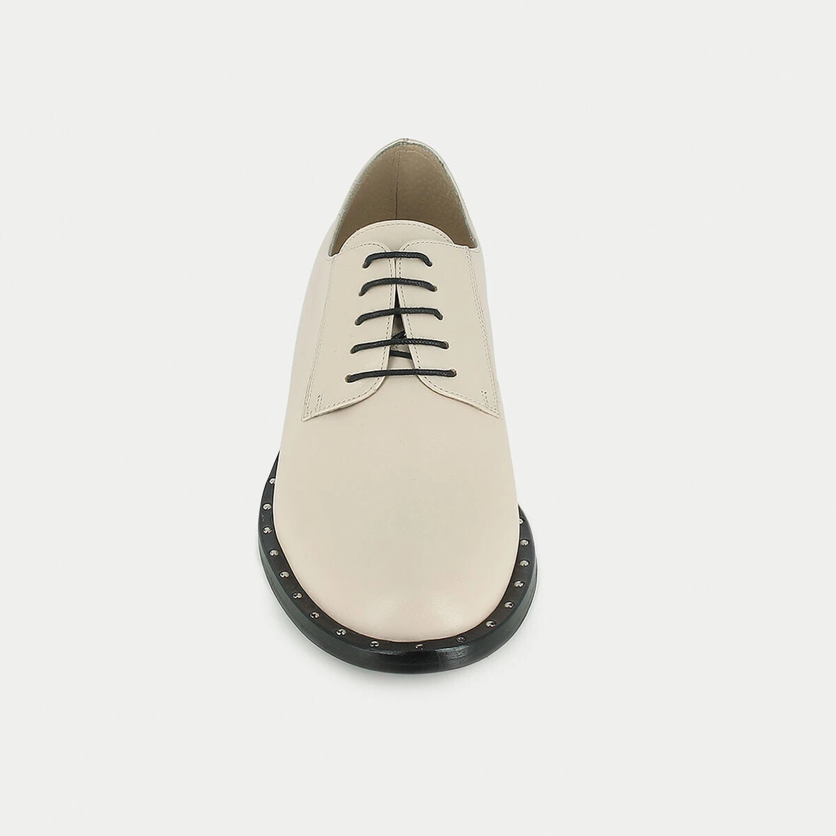 Derbies en cuir beige avec semelle cloutée | DIANTHO | Jonak