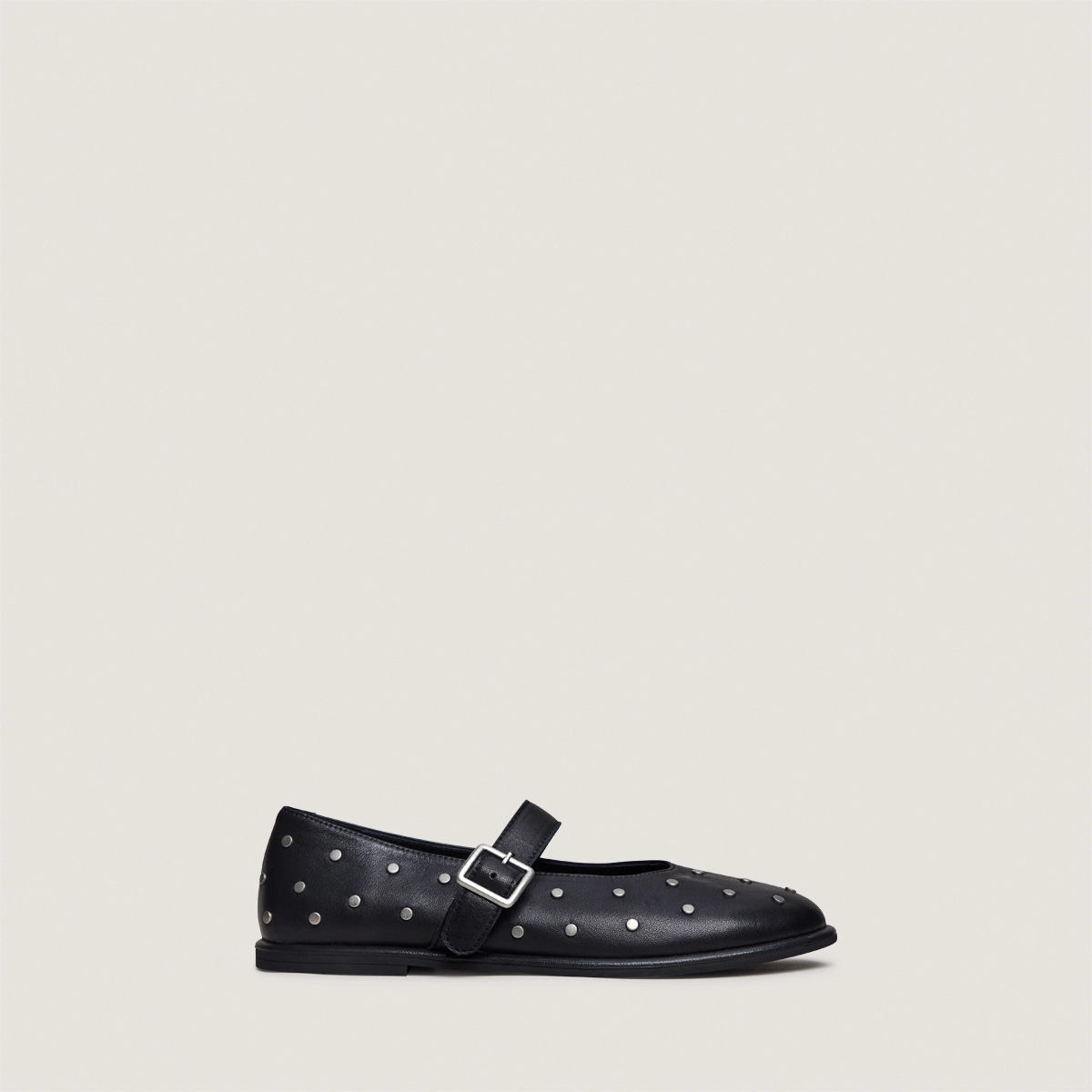 Ballerines à boucles et à rivets en cuir noir | JOLIE | Jonak