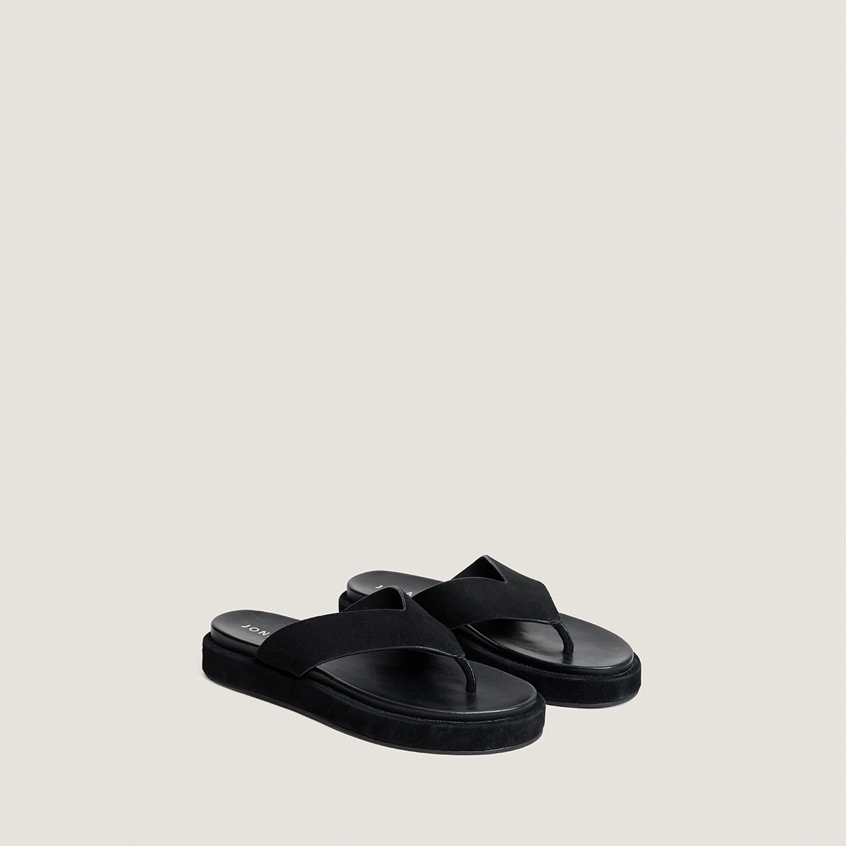 Tongs en velours noir | WIWI | Jonak