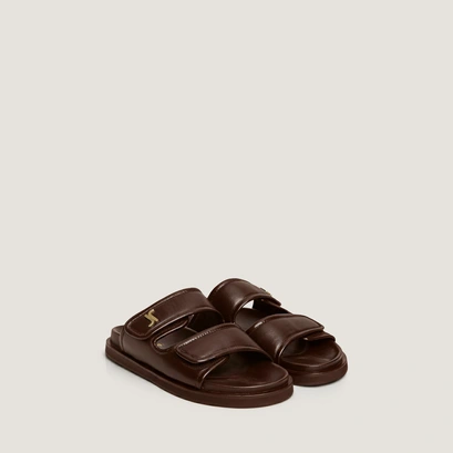 Mules &agrave; monogrammes en cuir marron fonc&eacute; | WIN | Jonak