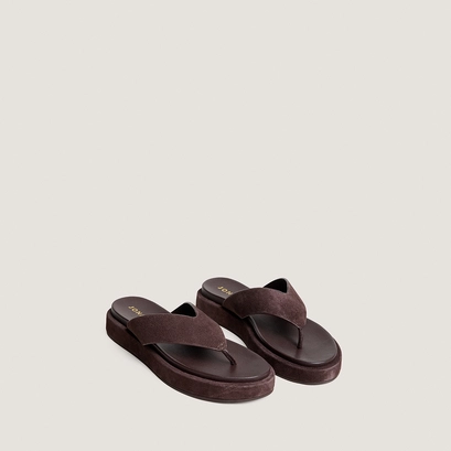 Tongs en velours marron fonc&eacute; | WIWI